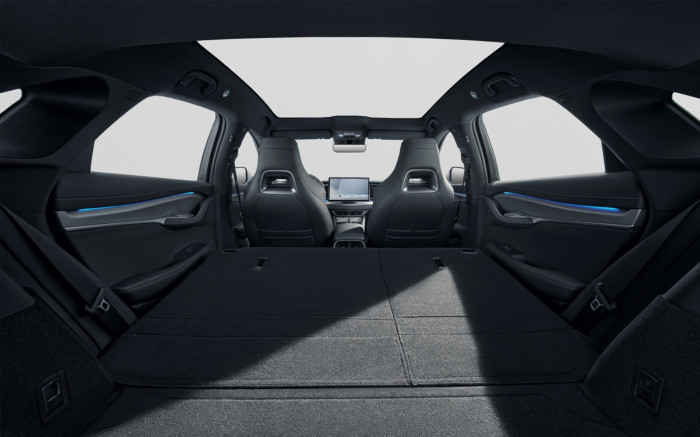 BYD Sealion 7 Excellence AWD na operativní leasing