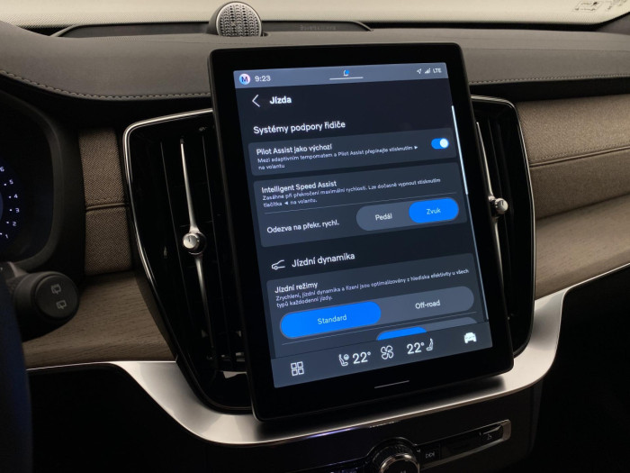 Volvo XC90 B5 AWD AUT BRIGHT PLUS na operativní leasing