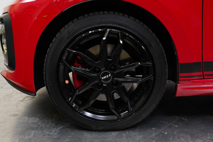 Volkswagen up! 1.0 TSI 85 kW GTI na operativní leasing