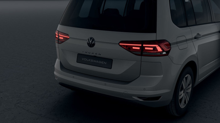 Volkswagen Touran 1,5 TSI 110 kW EVO2 6G na operativní leasing