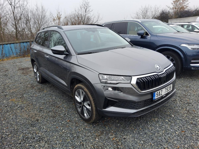Škoda Karoq 1,5 TSI DSG Style na operativní leasing