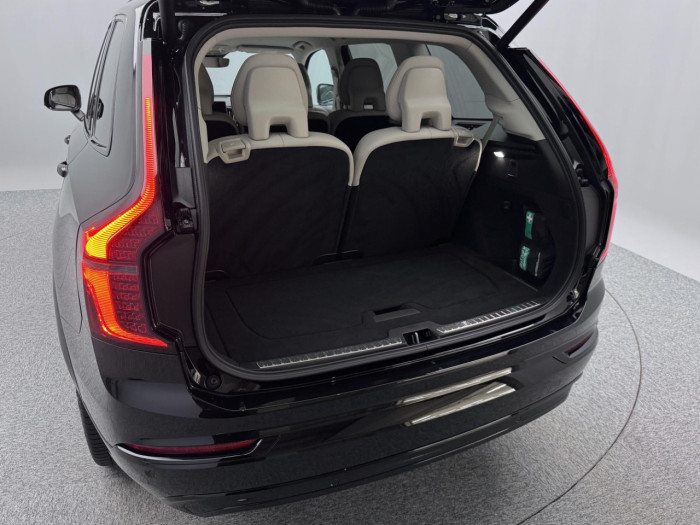 Volvo XC90 B5 AWD AUT DARK PLUS 7míst na operativní leasing