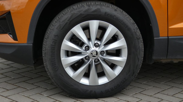 Škoda Karoq 2.0 TDI 110 kW Fresh 4x4 DSG na operativní leasing
