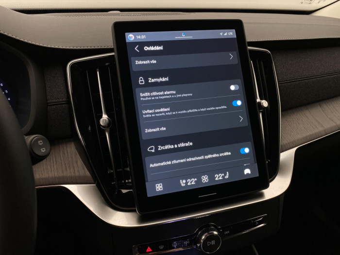 Volvo XC90 B5 AWD AUT BRIGHT PLUS na operativní leasing