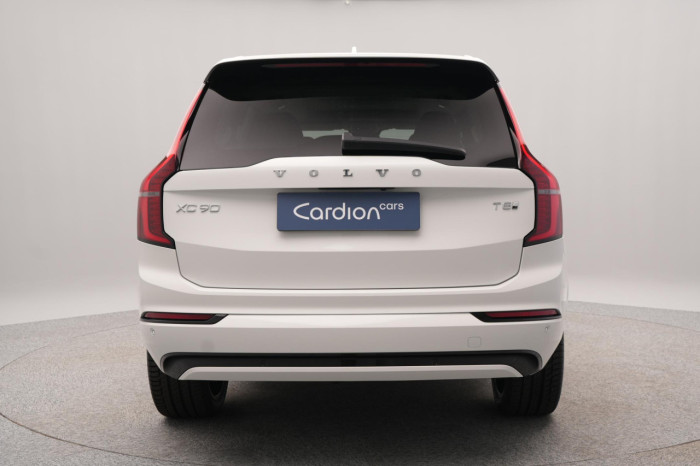 Volvo XC90 T8 AWD Plug-in ULTRA DARK 7m na operativní leasing
