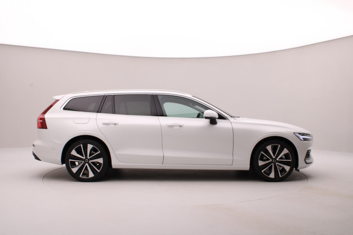 Volvo V60 B4 AUT BRIGHT PLUS na operativní leasing