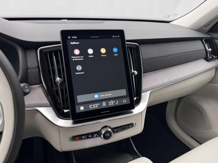 Volvo XC90 T8 AWD RECHARGE BRIGHT PLUS 7m na operativní leasing