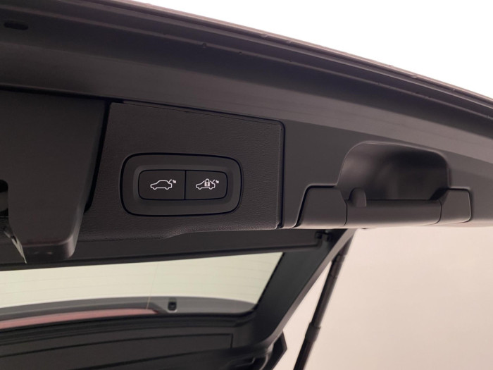 Volvo XC60 T6 AWD AUT BRIGHT PLUS na operativní leasing