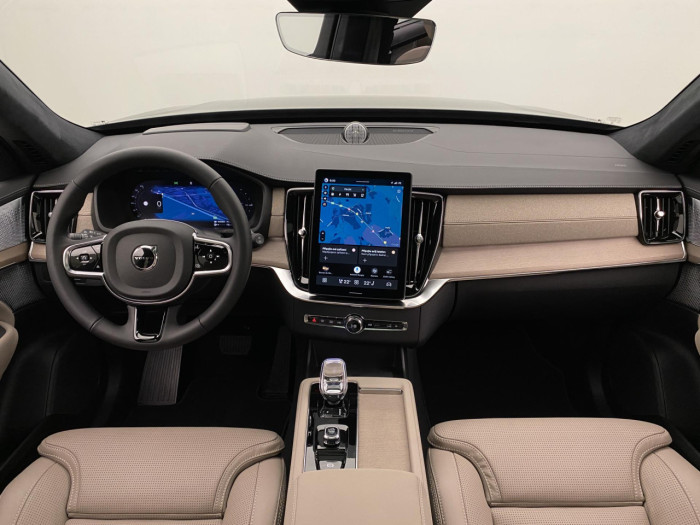 Volvo XC90 T8 AWD Plug-in BRIGHT ULTRA na operativní leasing