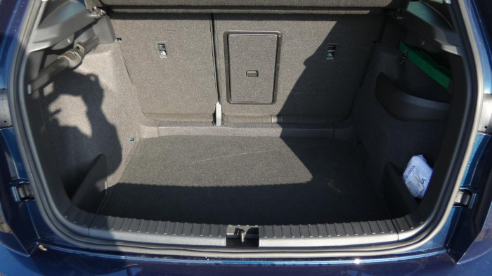 Škoda Karoq 1,5 TSI Style DSG na operativní leasing