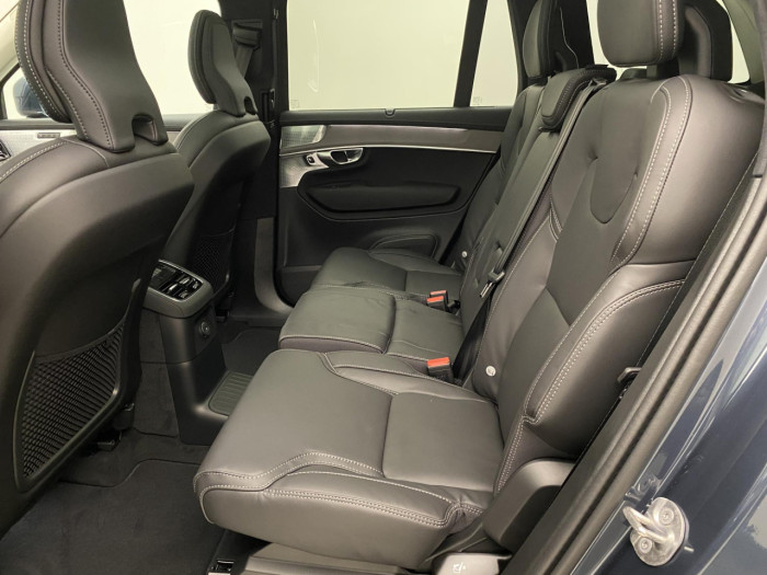Volvo XC90 T8 AWD RECHARGE BRIGHT ULTRA na operativní leasing