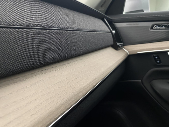 Volvo XC90 B5 AWD AUT BRIGHT PLUS na operativní leasing