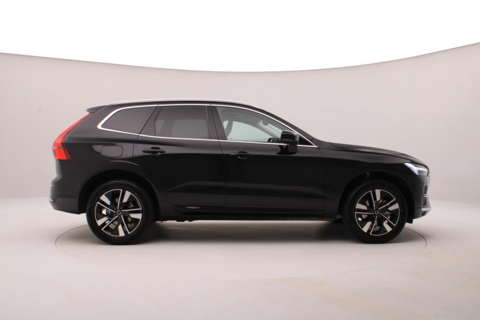 Volvo XC60 B5 AWD AUT BRIGHT PLUS na operativní leasing