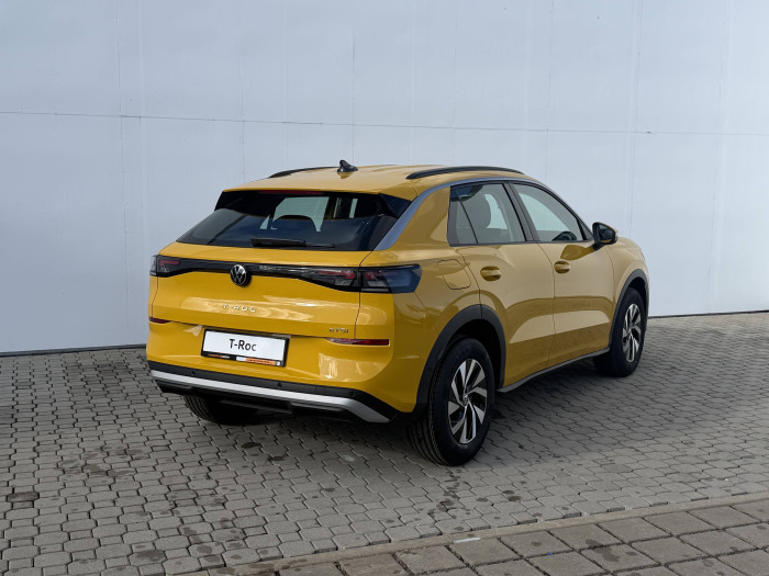 Volkswagen T-Roc Trend 7DSG 1,5eTSI / 85kW na operativní leasing