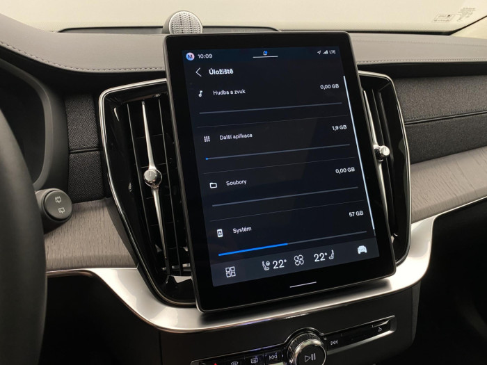 Volvo XC90 T8 AWD Plug-in BRIGHT ULTRA na operativní leasing