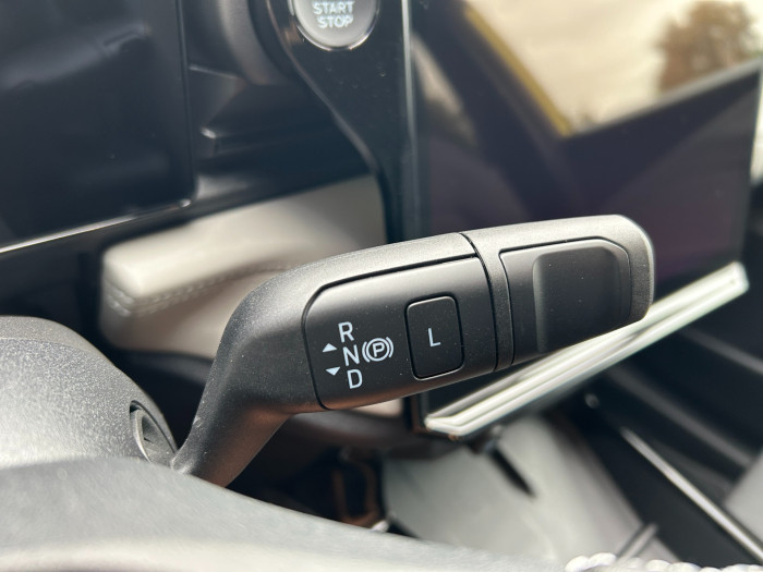 GEN-E 43kWh dojezd 123kW/168 k na operativní leasing