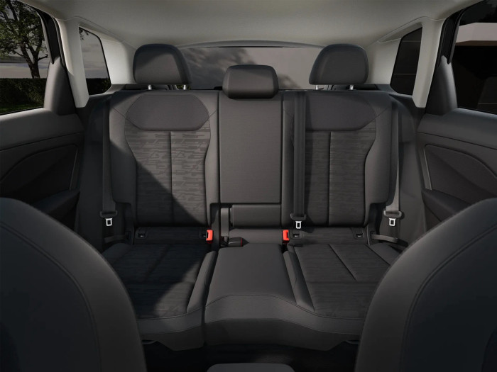 Audi Q3  35 TFSI 110 kW Benzín Automatická převodovka na operativní leasing