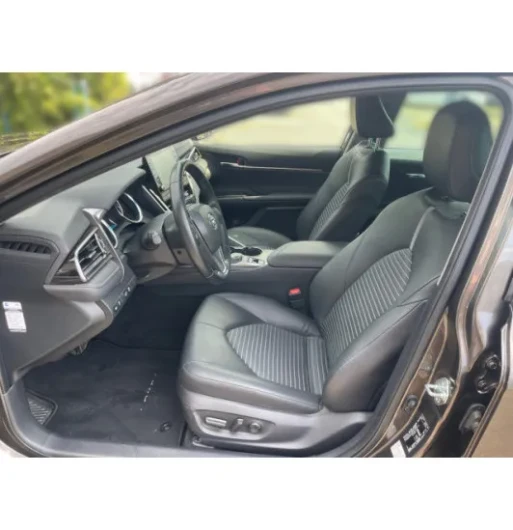 Toyota Camry 2.5 Hybrid Prestige AT na operativní leasing