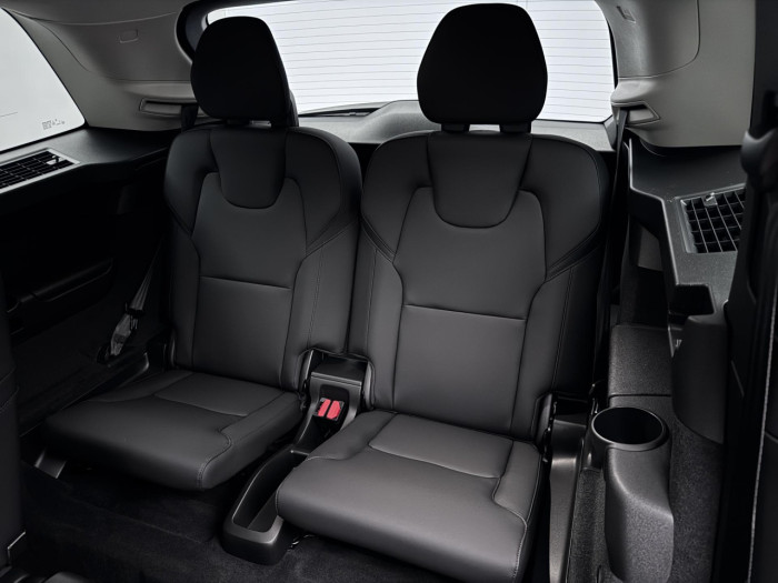 Volvo XC90 B5 AWD AUT BRIGHT PLUS 7-míst na operativní leasing