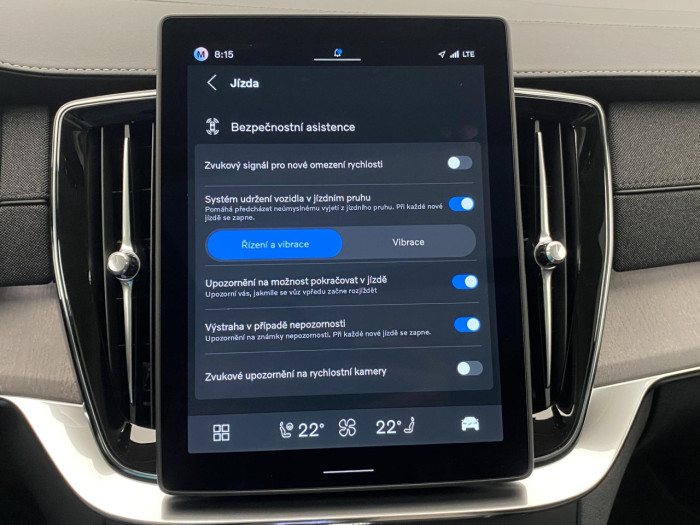 Volvo XC90 T8 AWD Plug-in DARK ULTRA na operativní leasing