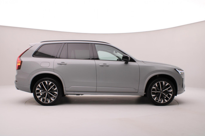 Volvo XC90 B5 AWD AUT DARK PLUS 7míst na operativní leasing