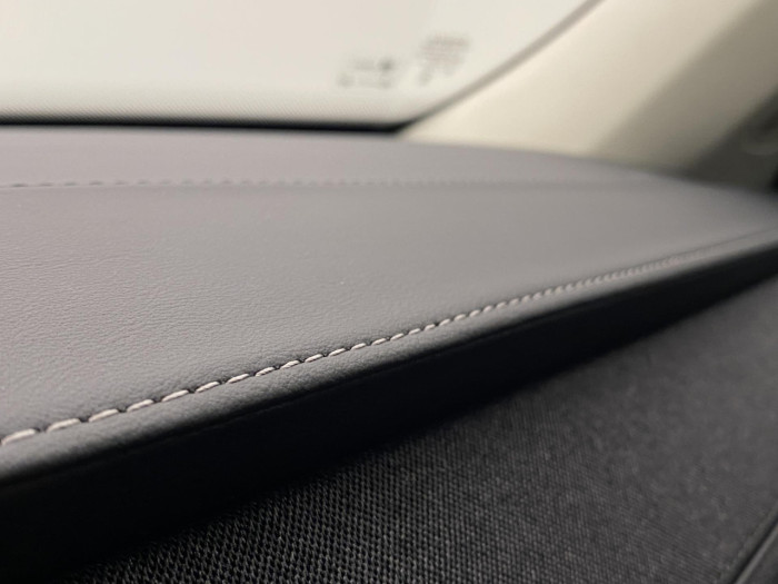 Volvo XC90 T8 AWD Plug-in DARK ULTRA na operativní leasing