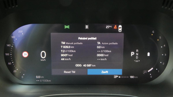 Volvo XC60 B4 mHEV AWD Plus Dark na operativní leasing