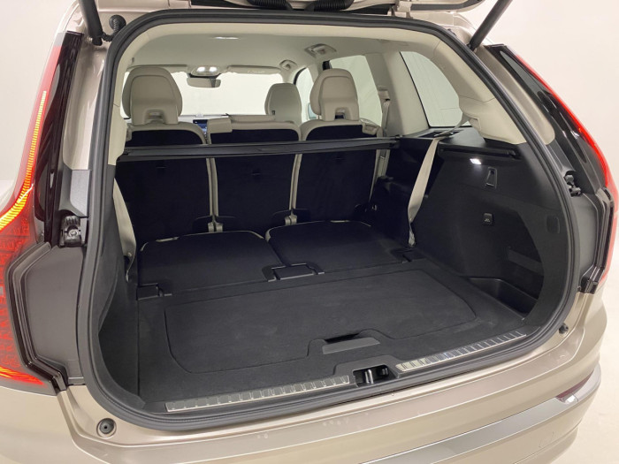 Volvo XC90 B5 AWD AUT BRIGHT PLUS 7míst na operativní leasing