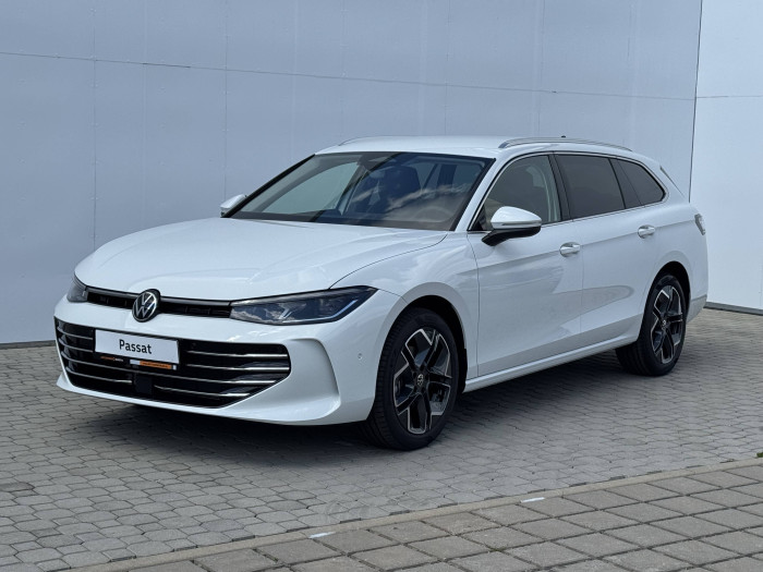 Volkswagen Passat Elegance 7DSG 1,5eTSI / 110kW na operativní leasing