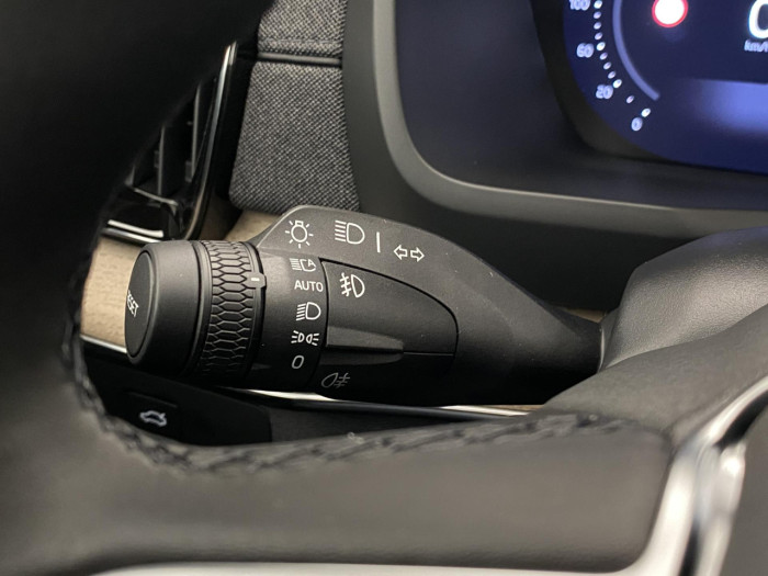 Volvo XC90 B5 AWD AUT BRIGHT PLUS na operativní leasing