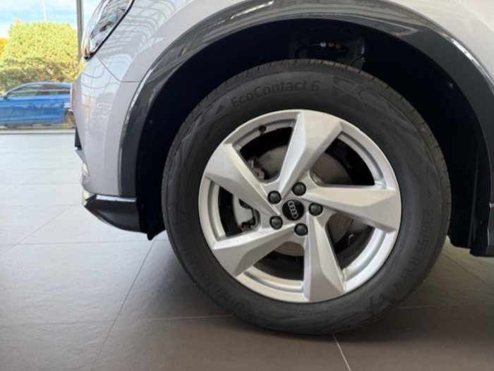 Audi Q3 Advanced 35 TFSI Stronic na operativní leasing