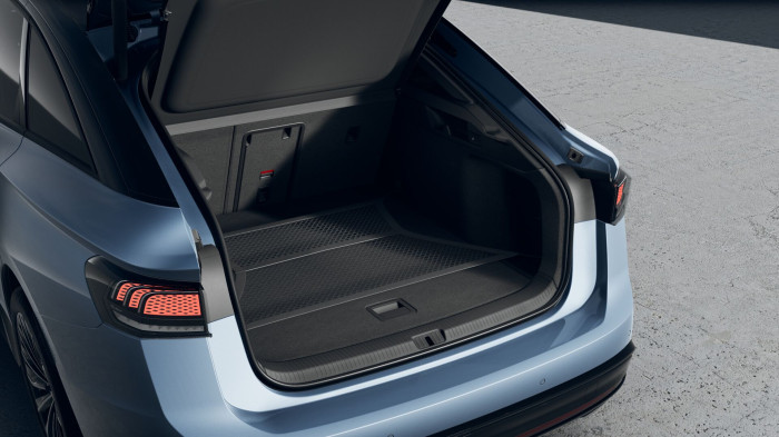 Volkswagen ID.7 Pro S People 210  kW, kap. 86 kWh na operativní leasing