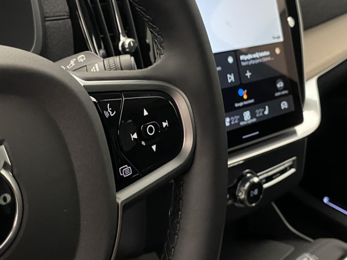 Volvo XC90 T8 AWD RECHARGE BRIGHT PLUS 7m na operativní leasing