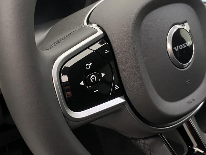 Volvo XC90 T8 AWD RECHARGE BRIGHT PLUS 7m na operativní leasing