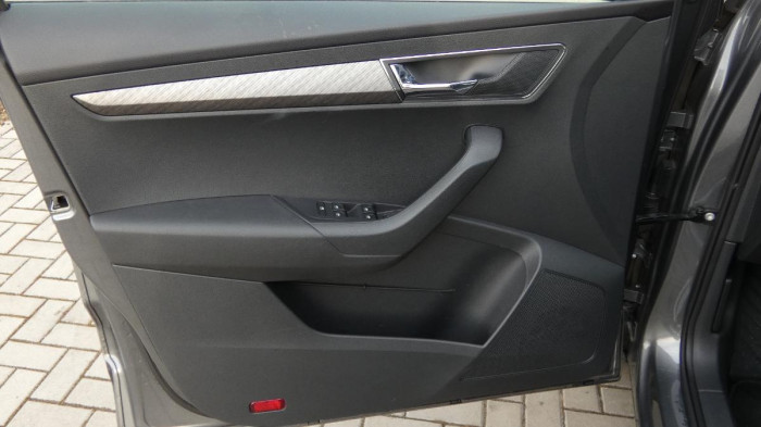 Škoda Karoq 1,5 TSI DSG Style na operativní leasing