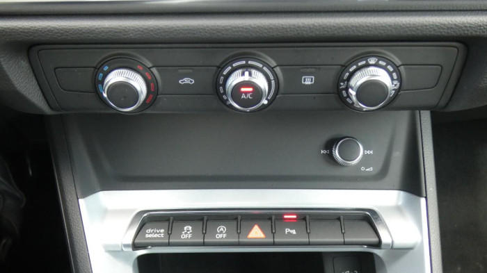 Audi Q3 2,0 TFSI Sportback quattro S-l na operativní leasing