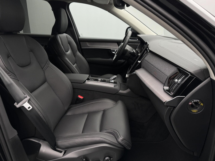 Volvo XC90 T8 AWD Plug-in BRIGHT PLUS 7m na operativní leasing