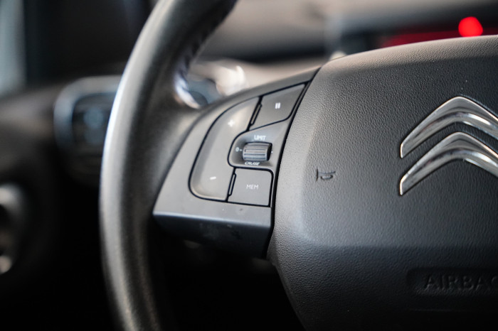 Citroën C4 Cactus 1.2 PureTech 81 kW Shine na operativní leasing