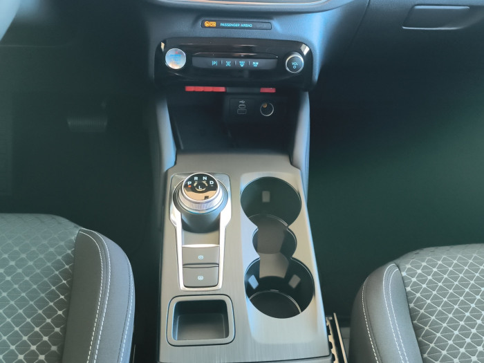 Ford Kuga 2.5 Duratec Hybrid HEV Titanium na operativní leasing