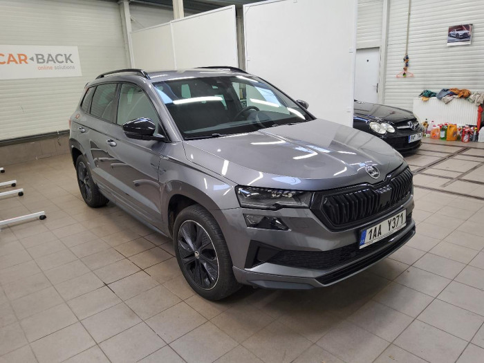 Škoda Karoq 1,5 TSI Sportline na operativní leasing