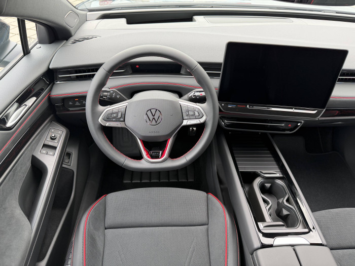 Volkswagen ID.7 Tourer GTX People 86kWh 4Motion / 250kW na operativní leasing