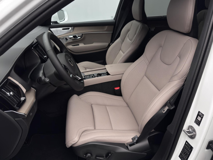 Volvo XC90 B5 AWD AUT BRIGHT PLUS 7míst na operativní leasing