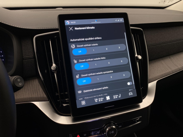 Volvo XC90 B5 AWD AUT BRIGHT PLUS na operativní leasing