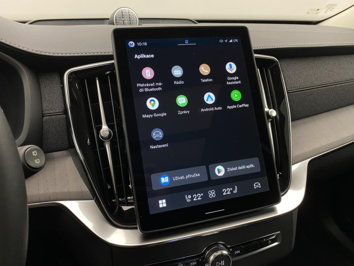 Volvo XC90 T8 AWD Plug-in DARK PLUS 7m na operativní leasing