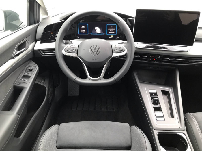 Volkswagen Golf Variant People 7DSG 1,5eTSI / 110kW na operativní leasing