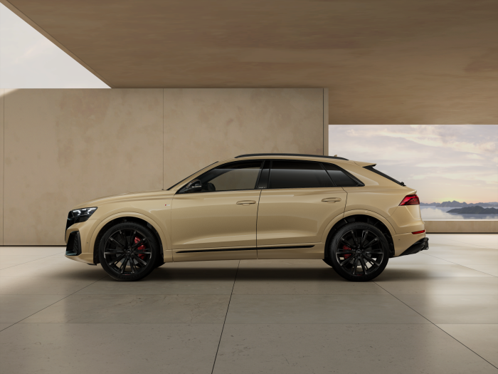Audi Q8 SUV TDI quattro 210 kW na operativní leasing