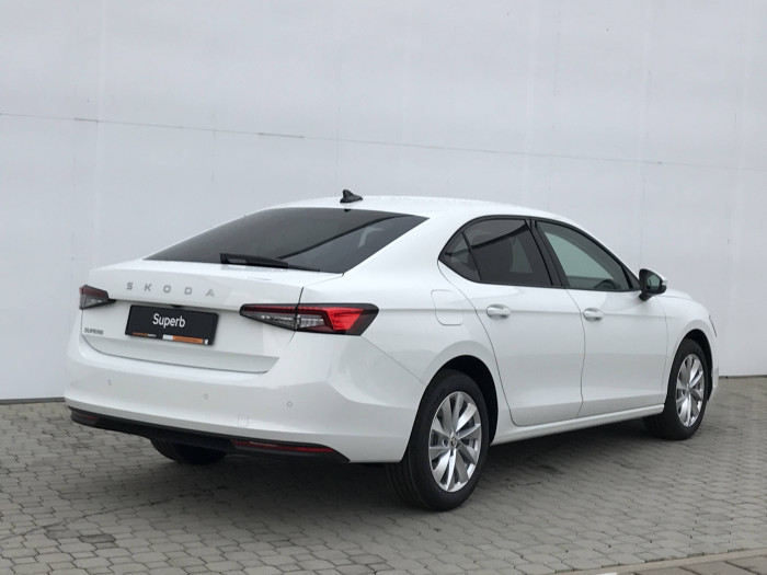 Škoda Superb Selection 7DSG 2,0TDI / 110kW na operativní leasing