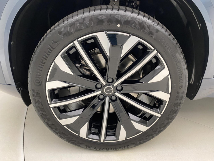 Volvo XC90 B5 AWD AUT BRIGHT ULTRA 7míst na operativní leasing
