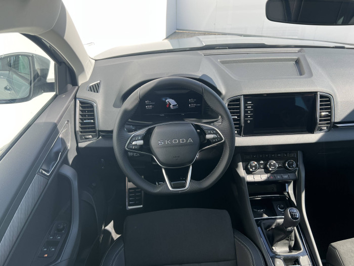 Škoda Karoq Dynamic 6MP 1,5 TSI  / 110kW na operativní leasing
