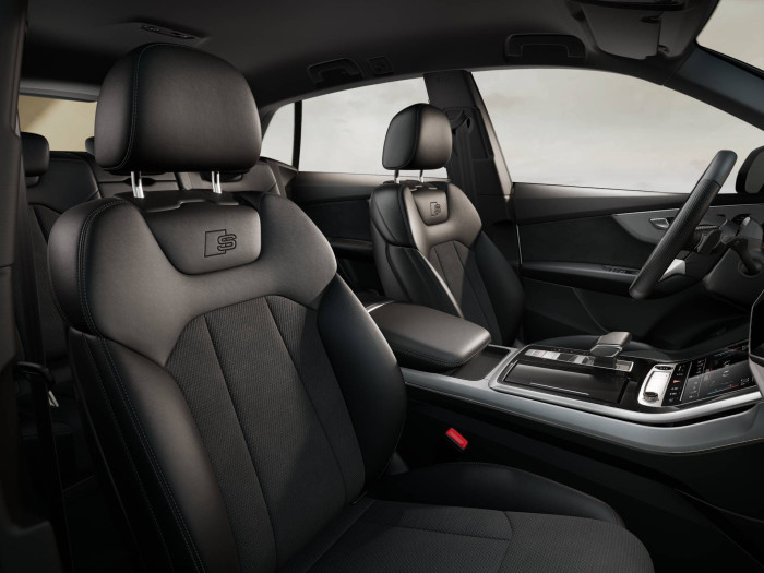 Q8 SUV 55 TFSI e quattro 290 kW quattro na operativní leasing